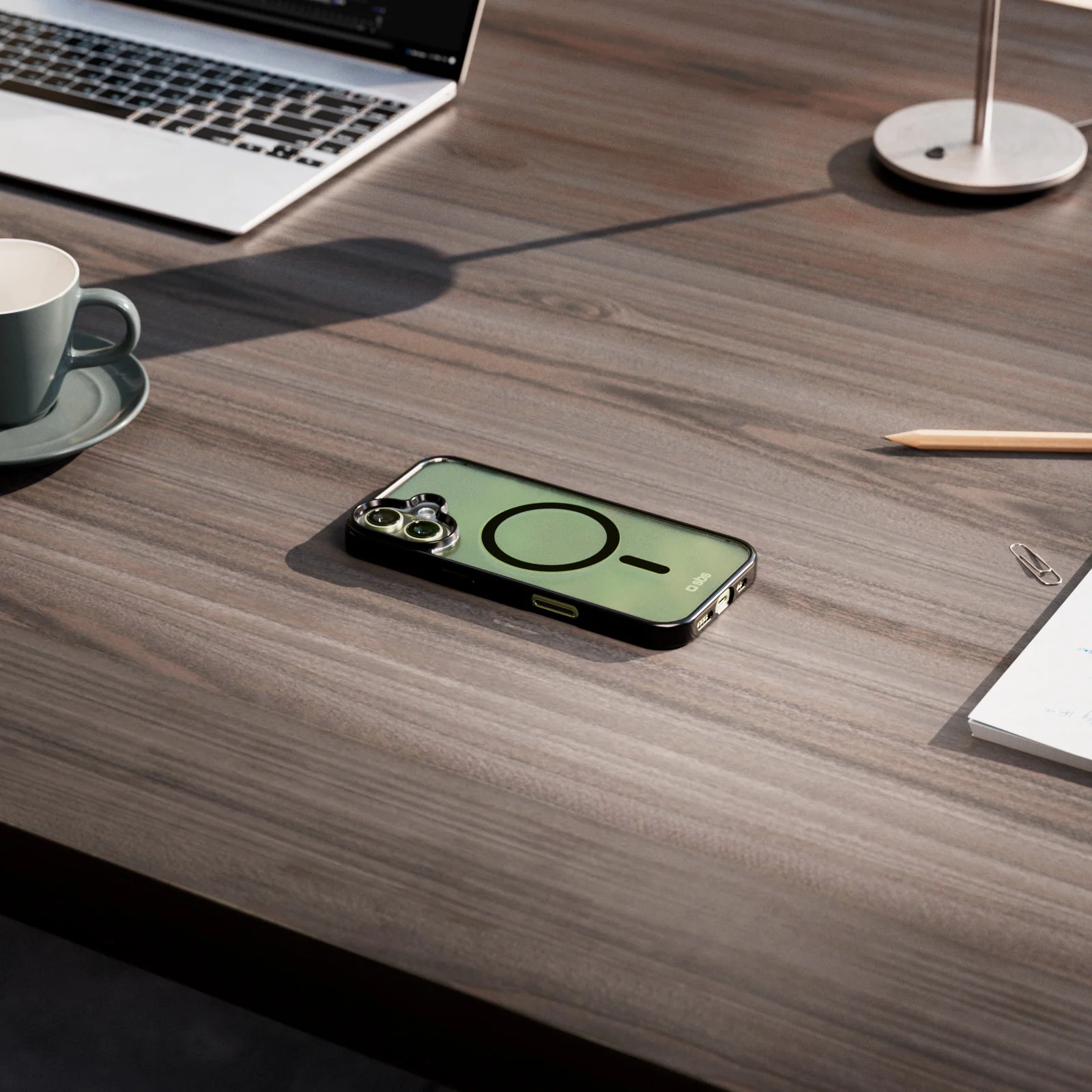 Cover per iPhone 17 con bordi colorati compatibile con ricarica MagSafe - Image 15